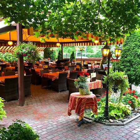 Spacious Holiday Apartment With Wifi And Parking Parnu Exterior photo